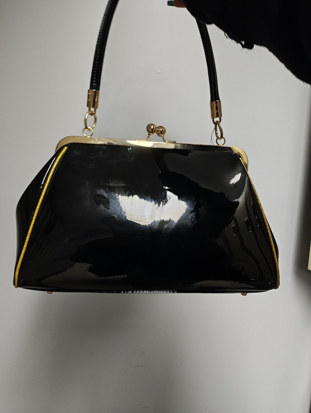 Sourpuss Clothing Nokturnal Bat Kisslock Purse - Picture 4 of 5